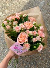 Букет цветов из:  Розы #REPLACE_PRED# Павловский