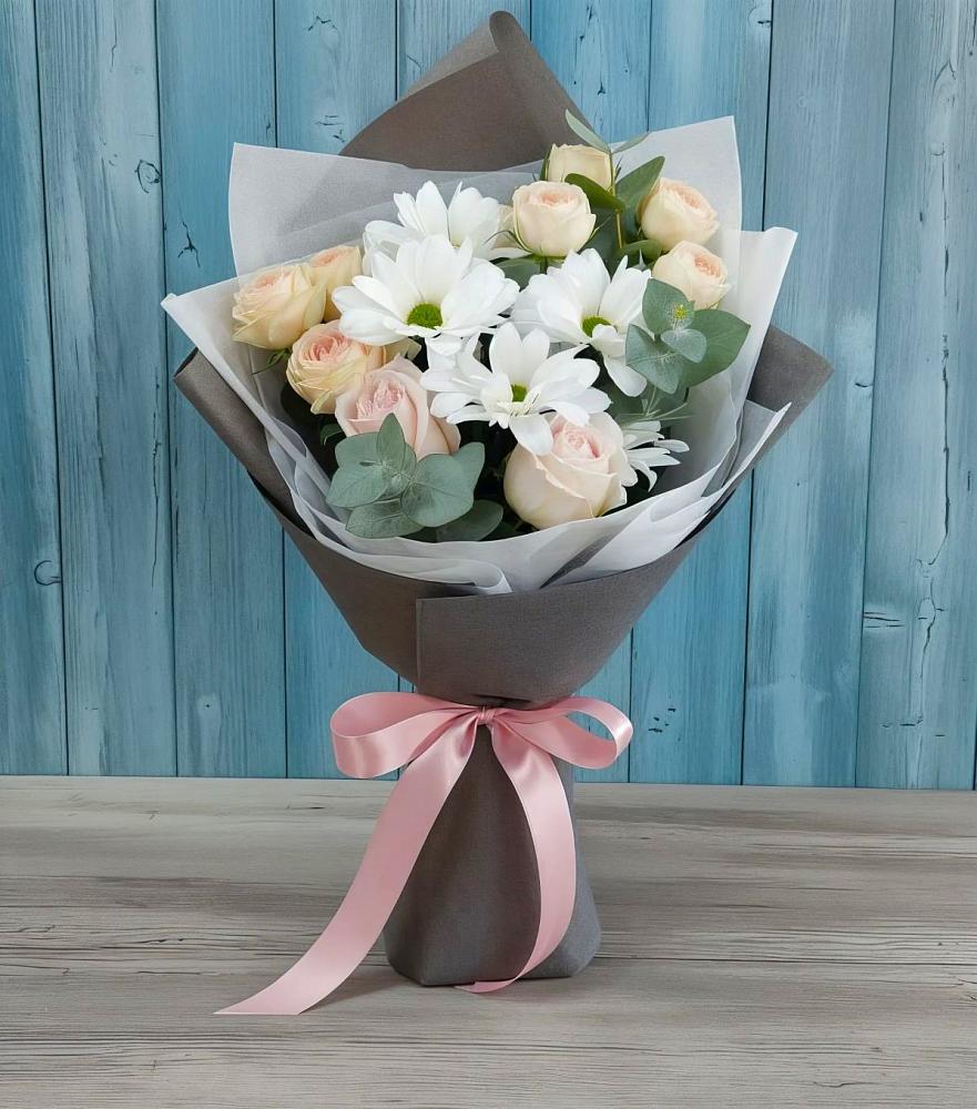 Букет цветов из: Хризантемы и Розы в Павловский