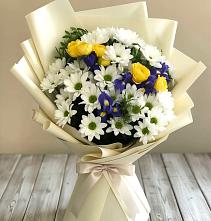 Букет цветов из:  Ирисы, Хризантемы и Розы #REPLACE_PRED# Павловский