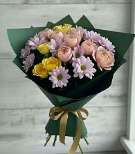 Букет цветов из:  Хризантемы и Розы в Павловский