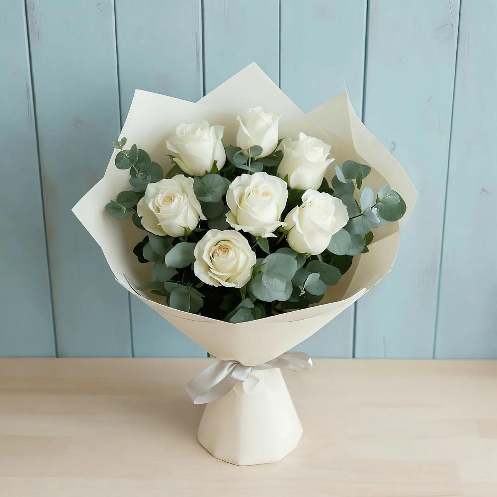 Букет Белые розы в Эвкалипте в Павловский