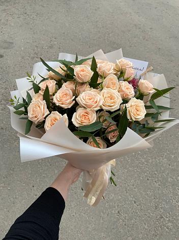 Букет Кремовые розы Латте в Павловский
