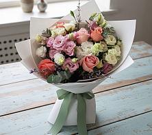 Букет цветов из:  Розы, Лизиантусы и Гвоздики #REPLACE_PRED# Павловский