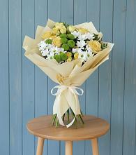 Букет цветов из:  Хризантемы и Розы в Павловский