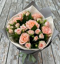Букет цветов из:  Розы в Павловский