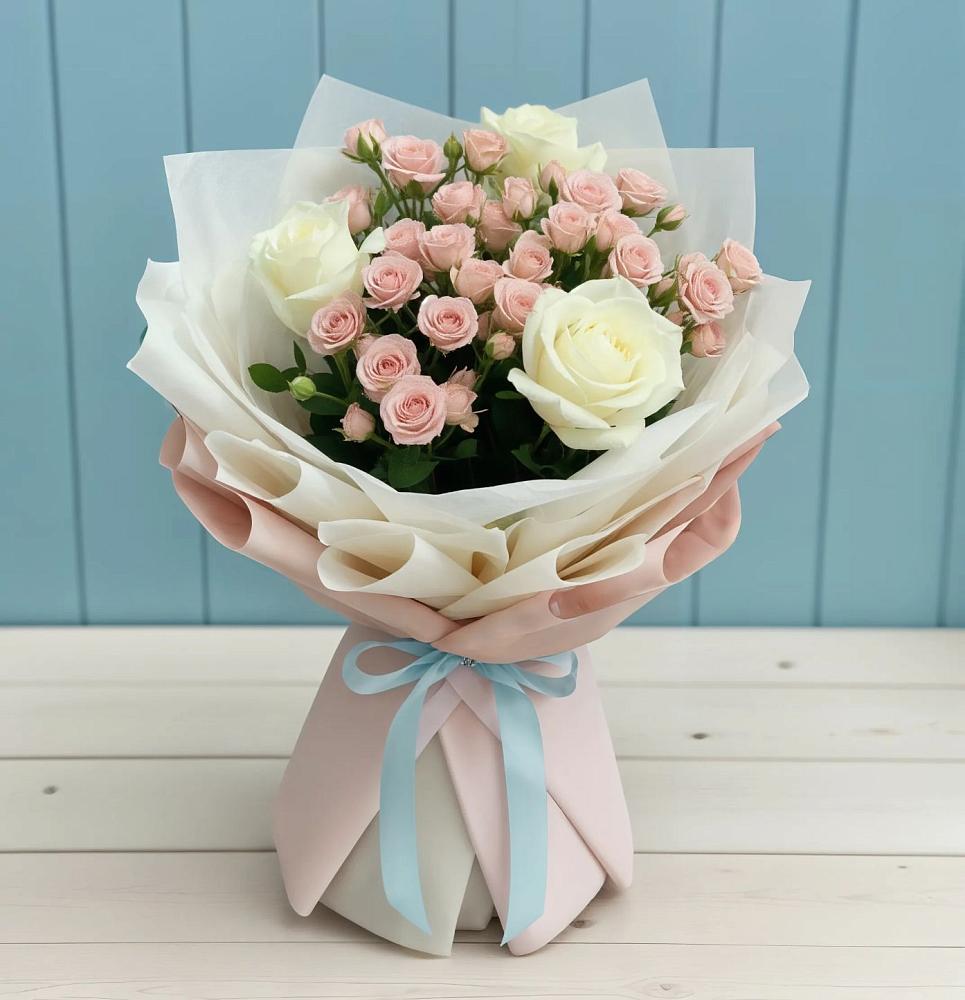 Букет цветов из: Розы в Павловский