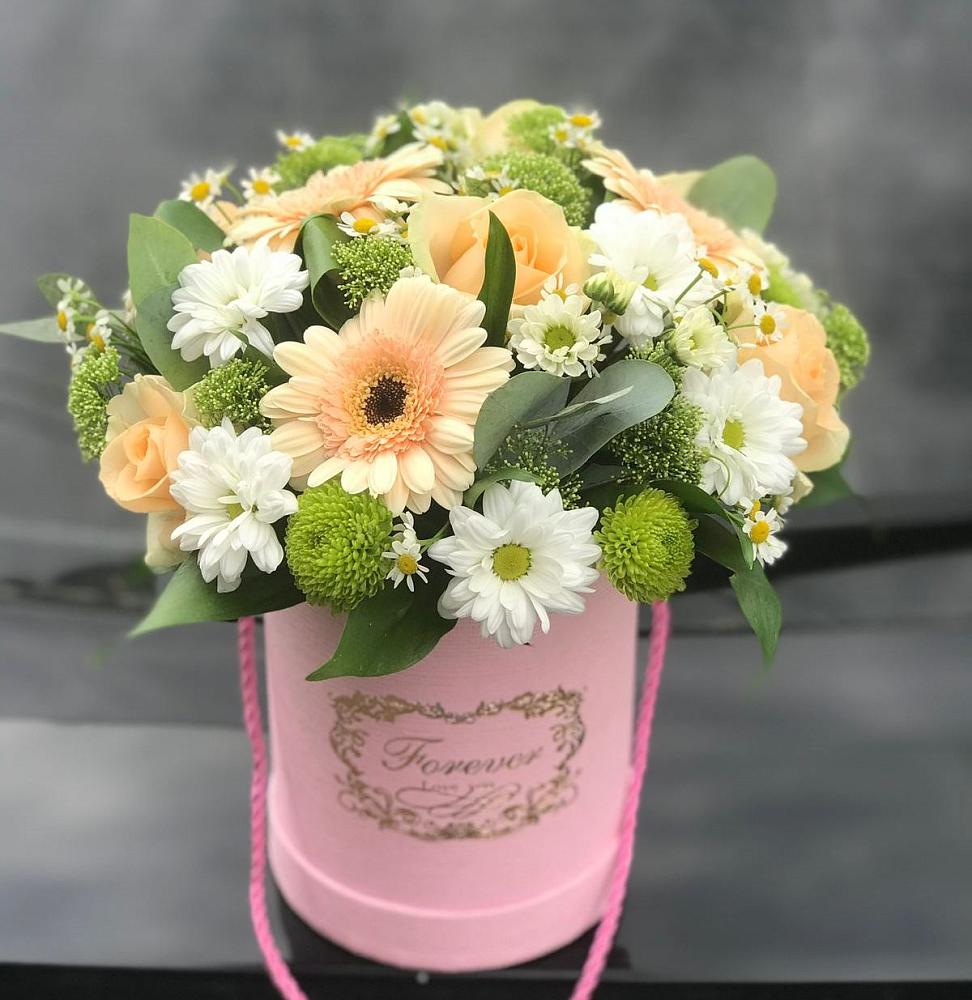 Цветочная композиция из Розы, Герберы и Хризантемы в шляпной коробке в Павловский